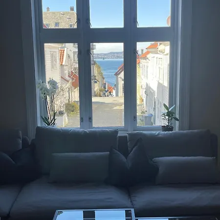 Charming House With Roof Terrace And Sea View *