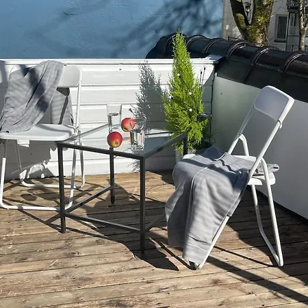 Skuteviken House Apartament *