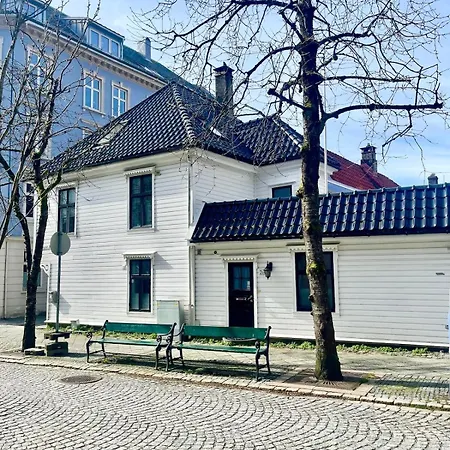 Apartment Charming House With Roof Terrace And Sea View Bergen